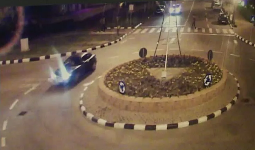 Maşina tinerilor incendiaţi din Mehedinţi, filmată înainte de crimă VIDEO