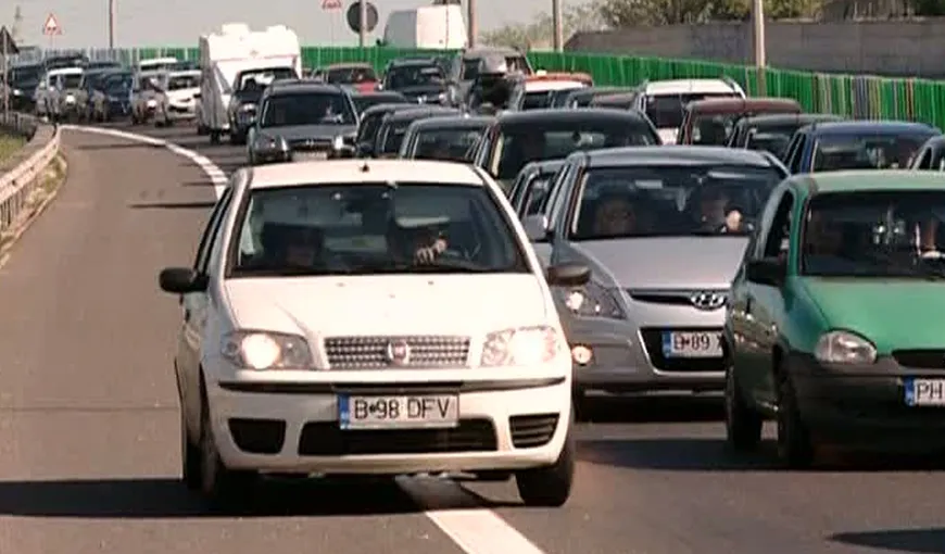 AGLOMERAŢIE pe A2, la întoarcerea spre Bucureşti. COZILE de maşini se întind pe câţiva kilometri