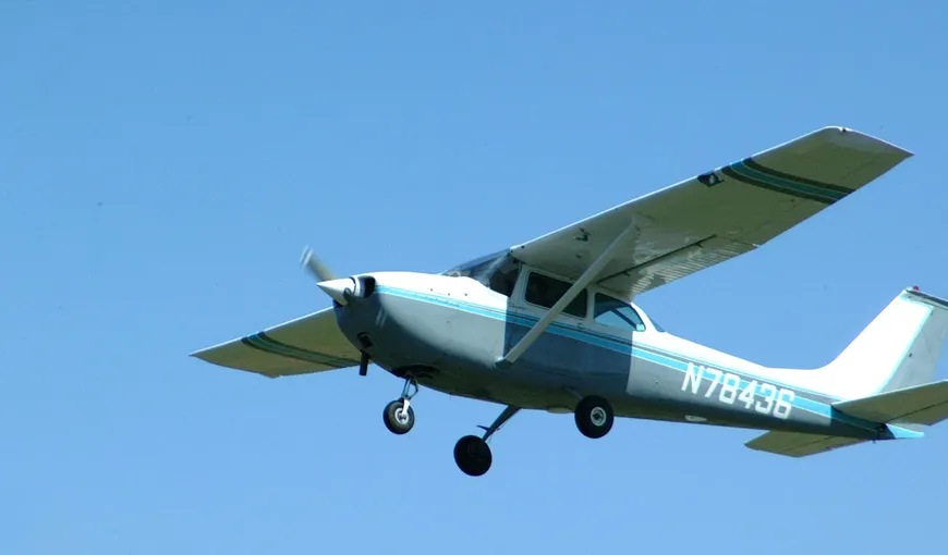 ACCIDENT AVIATIC la IAŞI: Două persoane au murit în urma prăbuşirii unui avion de mici dimensiuni