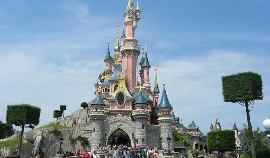 Un prinţ saudit a cheltuit 15 milioane de euro la parcul Disneyland din Paris