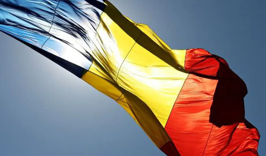Drapelul României va fi modificat, conform noii Constituţii. Vezi cum va arăta