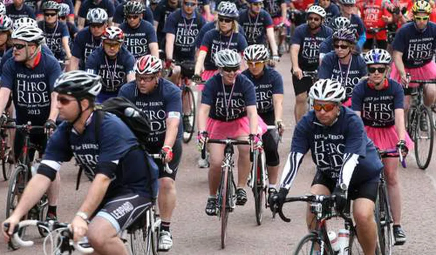 Eveniment caritabil: Bicicliştii au pedalat prin Londra pentru soldaţii răniţi în războaie VIDEO