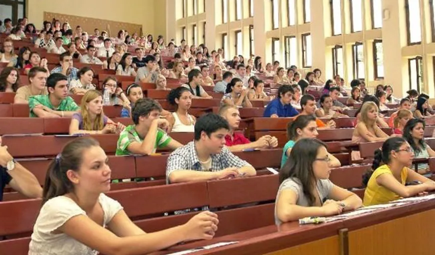 Peste 7.600 de studenţi străini învaţă în România
