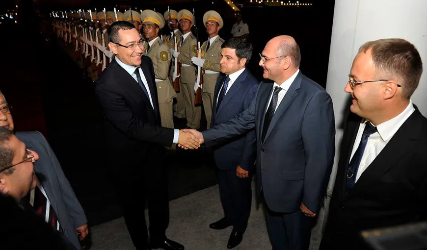 Premierul Victor Ponta a ajuns la Baku