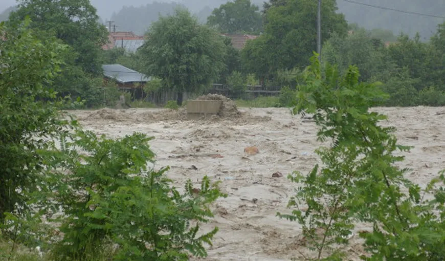Guvernul acordă despăgubiri pentru familiile victimelor făcute de inundaţii