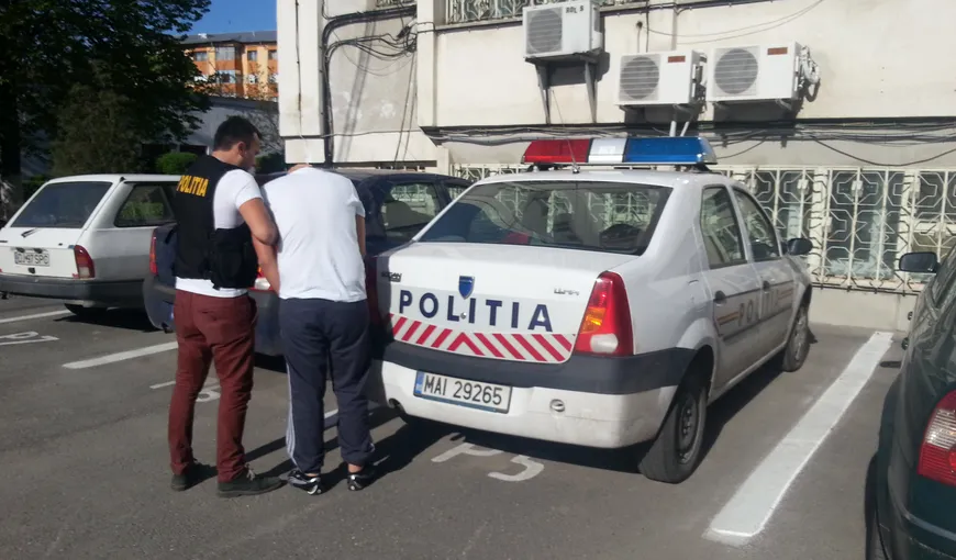 Un craiovean susţine că a fost bătut de poliţişti: M-au lovit cu picioarele. Mi-au spart maxilarul