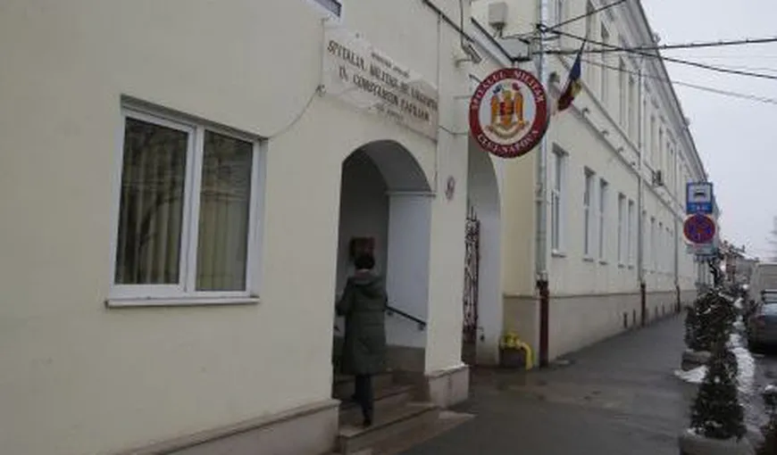 Şeful Secţiei de Psihiatrie de la Spitalul Militar Cluj, reţinut pentru complicitate la înşelăciune
