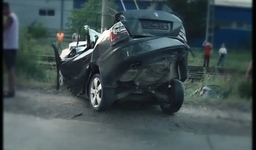 Un bărbat din Cluj a murit după ce a intrat cu maşina în stâlp VIDEO