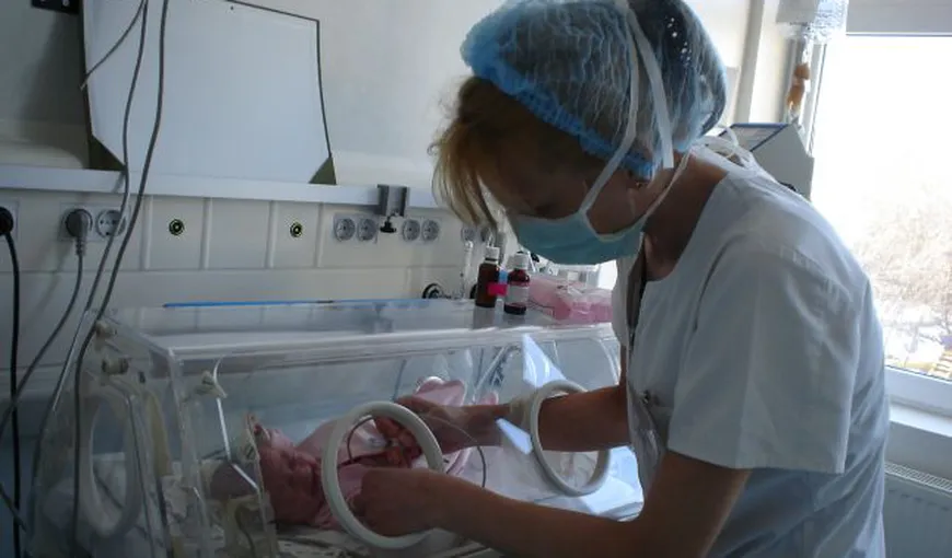 Un bebeluş cu o GREUTATE RECORD s-a născut la maternitatea din Zalău