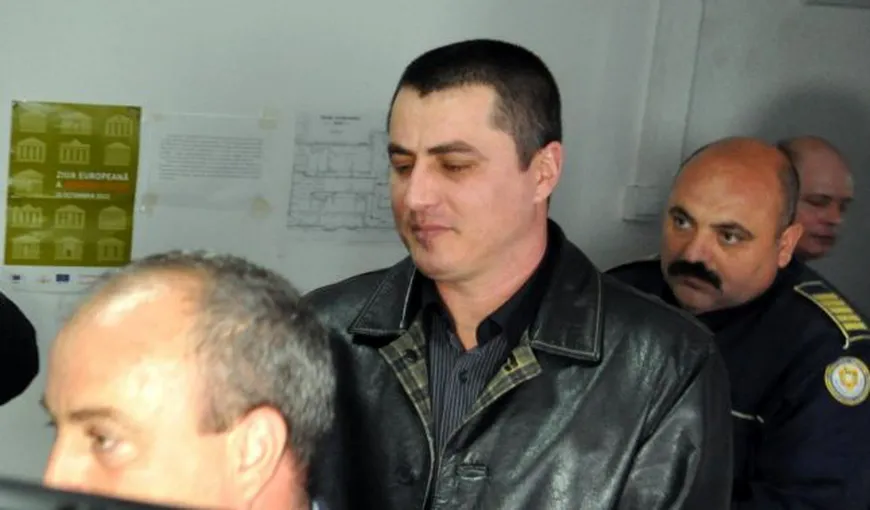 Fostul poliţist Cristian Cioacă rămâne în arest