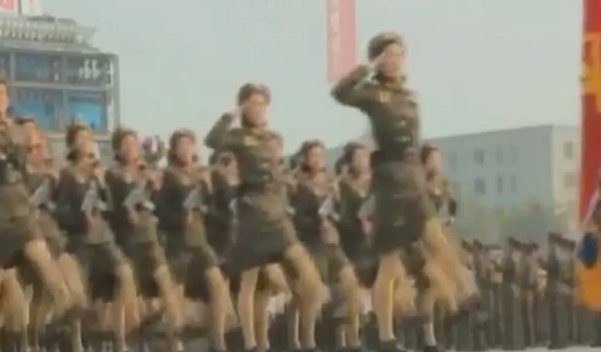 IMAGINI RARE: Femei-soldat cu fuste foarte scurte în armata Coreei de Nord VIDEO