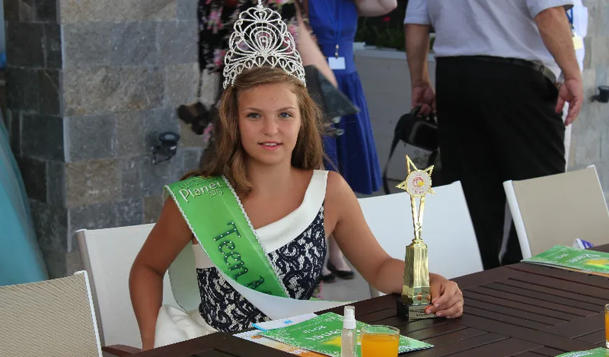 O rusoaică de 13 ani, cea mai frumoasă adolescentă din lume FOTO