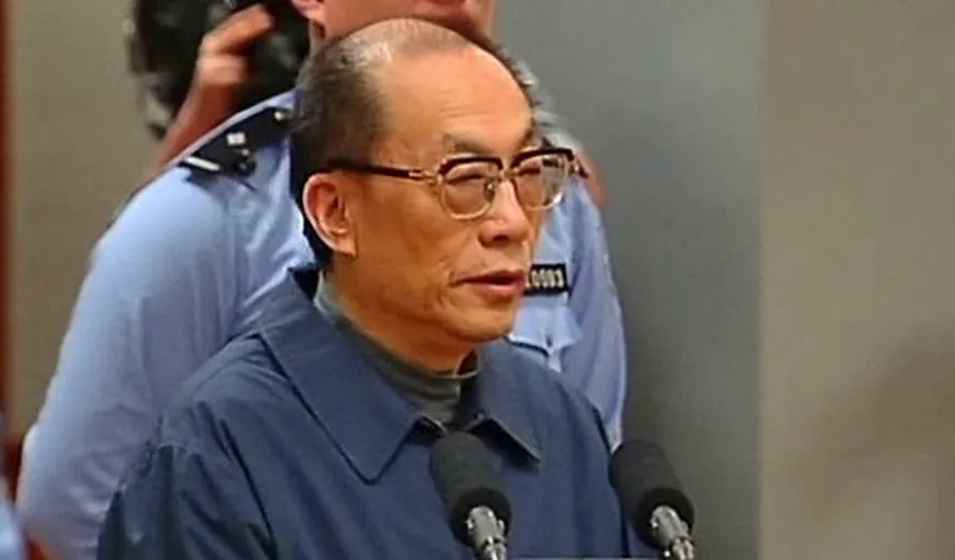 Fostul ministru al Căilor Ferate chineze, condamnat la moarte, cu suspendare, pentru corupţie