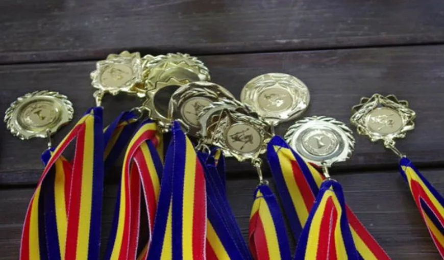 Elevii români au obţinut 13 MEDALII, dintre care 9 de AUR, la Olimpiada Internaţională Tuymaad