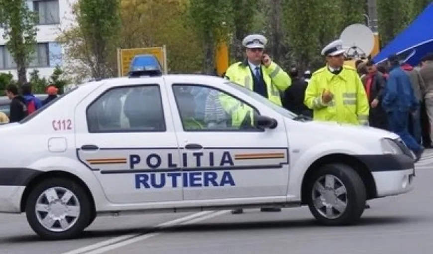 O maşină a Brigăzii Rutiere Bucureşti, implicată într-un accident pe Şoseaua Pantelimon