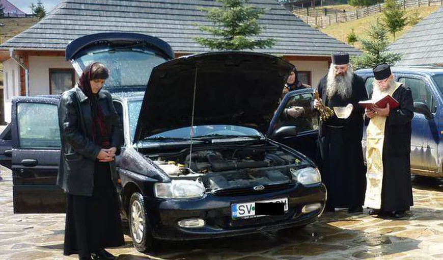 VESTE BUNĂ pentru ŞOFERI. Slujba de sfinţire a maşinii, oficializată de către Biserica Română