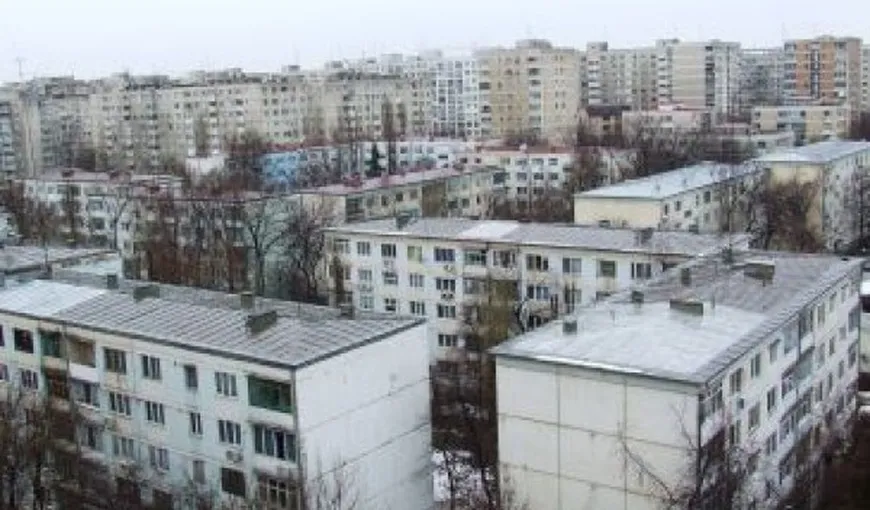Un bolnav internat la SJ Oradea se plimba pe acoperişul unui bloc