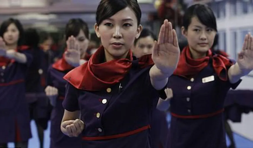 Stewardesele din China, trimise la cursuri de kung-fu pentru a învăţa să-şi bată pasagerii