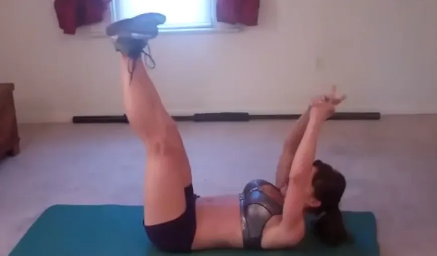 Exerciţii de doar 10 minute pe zi, pentru aplatizarea abdomenului VIDEO