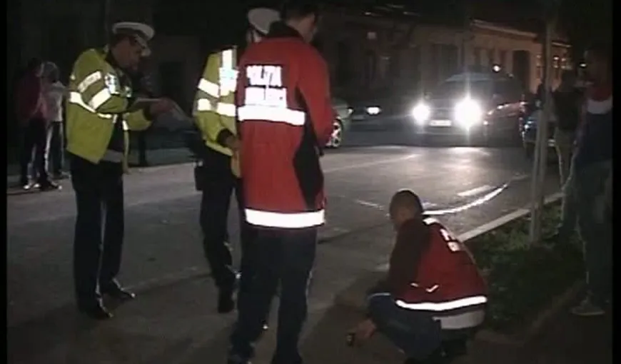 Cinci tineri din Braşov au fost loviţi în plin de o maşină în timp ce se plimbau