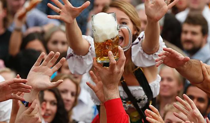 Faimosul Oktoberfest, festivalul german al berii, a început la Munchen