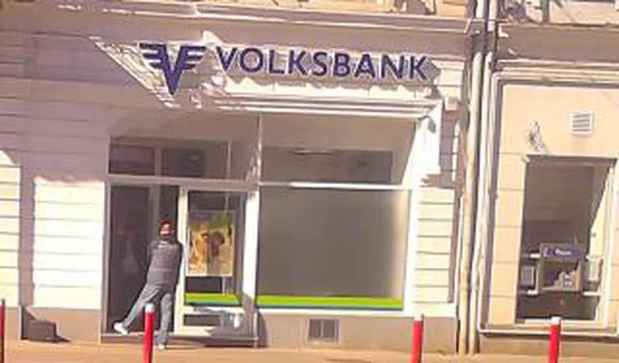 Bancomat spart în Cluj Napoca. Hoţii au fugit cu 1000 de lei