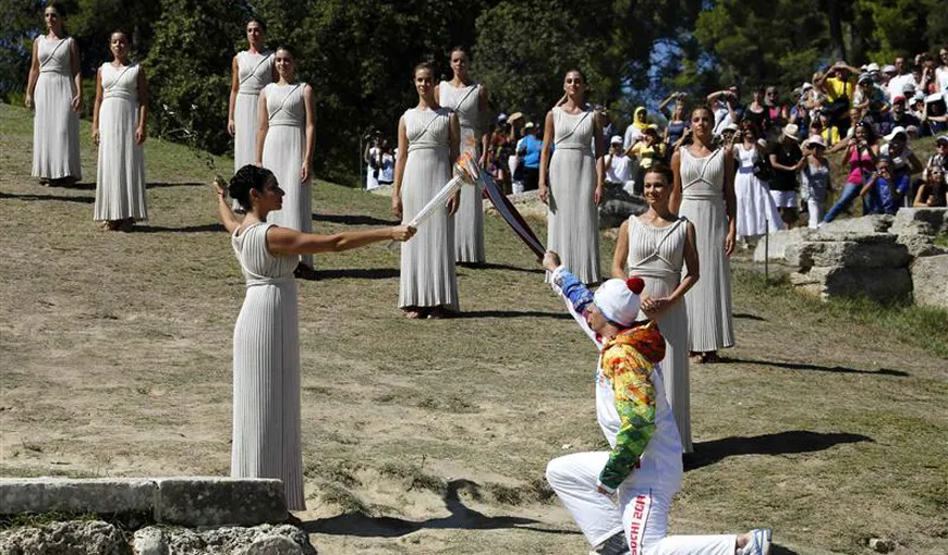 Flacăra olimpică pentru Soci a fost aprinsă la Olimpia