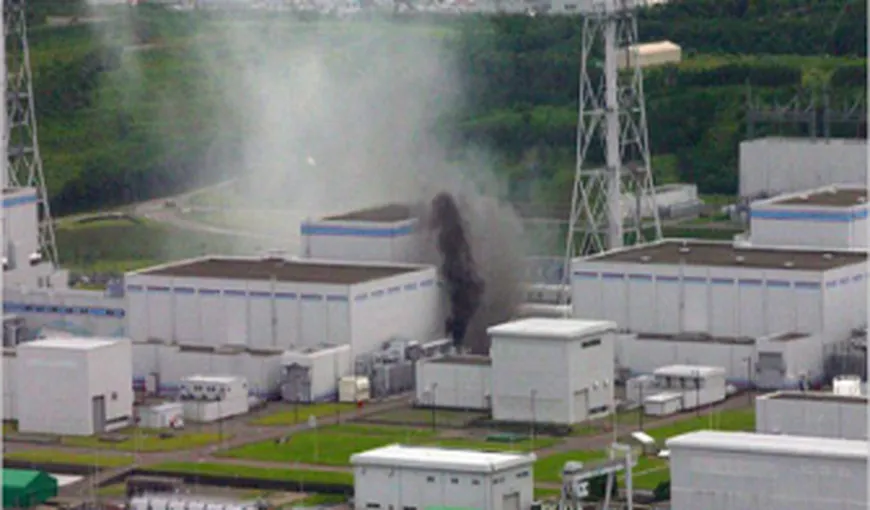 Un reactor de la centrala de la Fukushima emană vapori