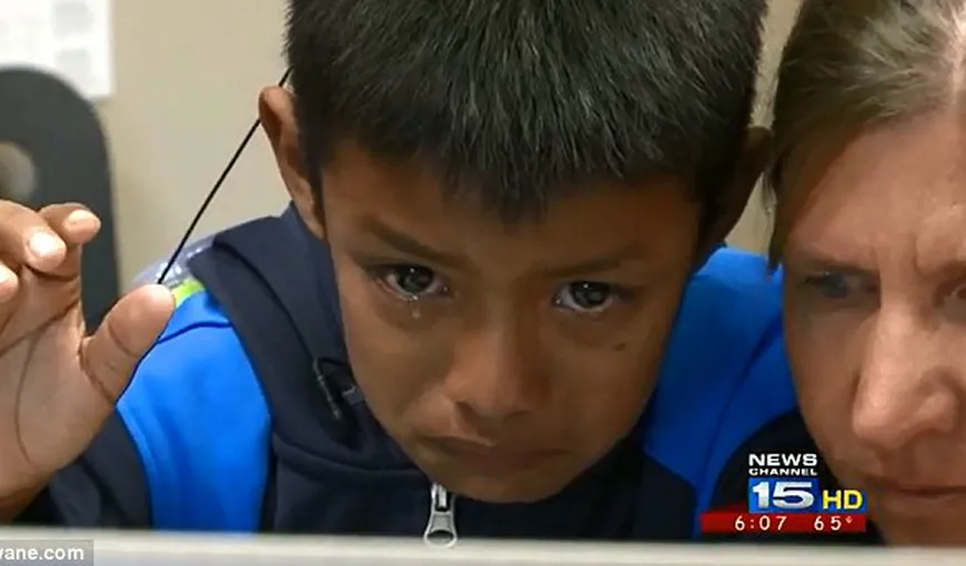 Reacţia unui copil când aude pentru PRIMA dată în şapte ani VOCEA PĂRINŢILOR. Află-i povestea VIDEO