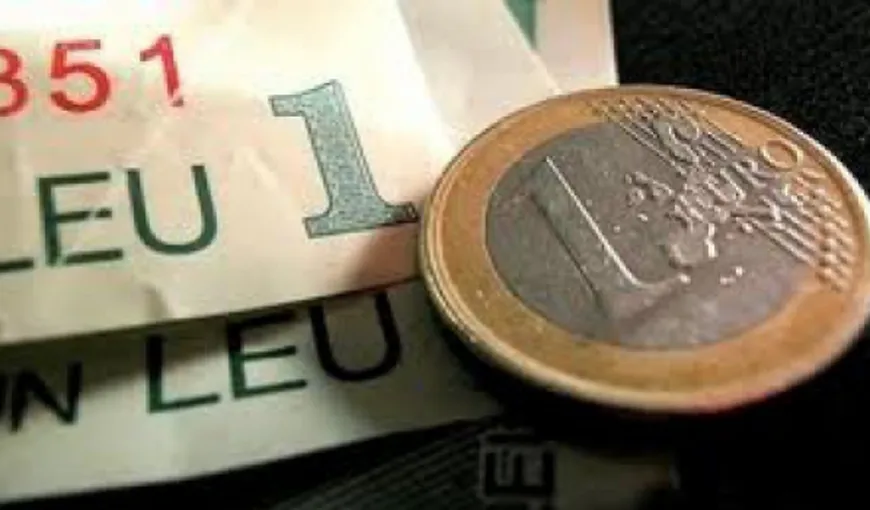 Leul este cea mai performantă monedă din UE