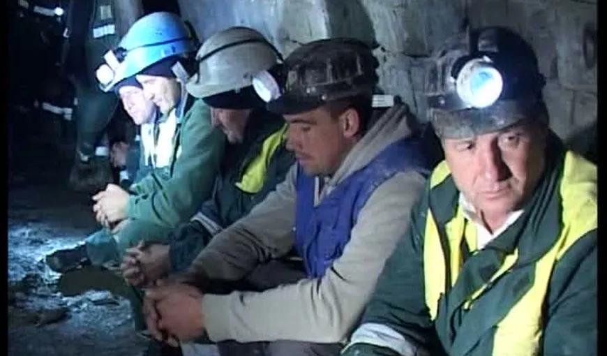 Minerii blocaţi în subteran la Roşia Montană nu renunţă la protest