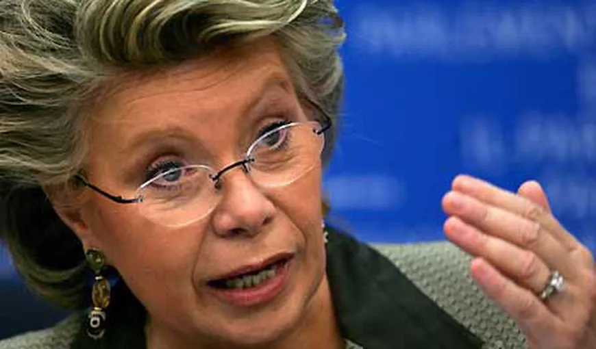 Viviane Reding este „foarte preocupată” de situaţia combaterii corupţiei în România