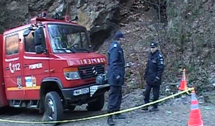Un bărbat a murit în urma unui accident lângă mina Roşiuţa. Alte 12 persoane sunt rănite