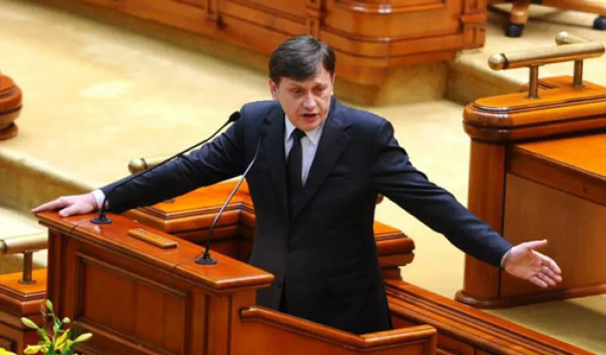 Crin Antonescu: Nu sunt plătit din bani publici ca să comentez aberaţiile cetăţeanului Băsescu. Nu comentez