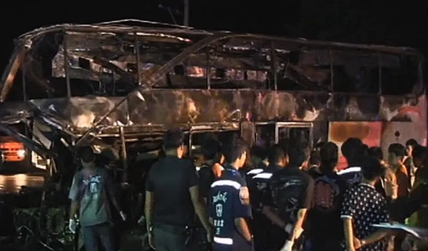 Thailanda: Cel puţin 21 de morţi ca urmare a prăbuşirii unui autocar într-o prăpastie
