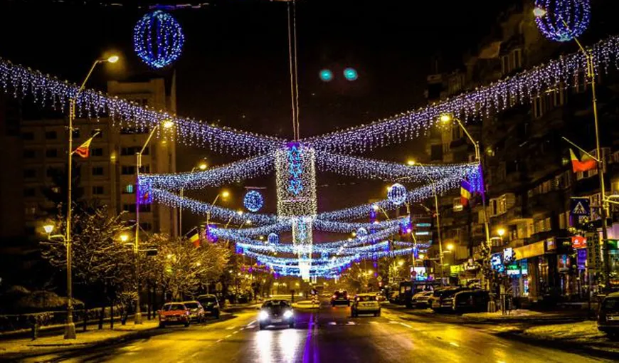 Luminiţele de Crăciun au fost aprinse în sectorul 4 al Capitalei
