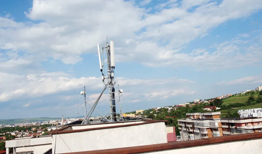 Antenele GSM de pe blocuri sunt periculoase pentru vecini