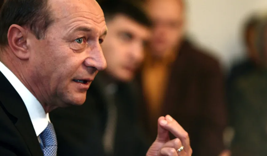 Băsescu: Mai rămâne ca Uniunea Compozitorilor să facă o comisie pentru greierii de pe tarlaua familiei