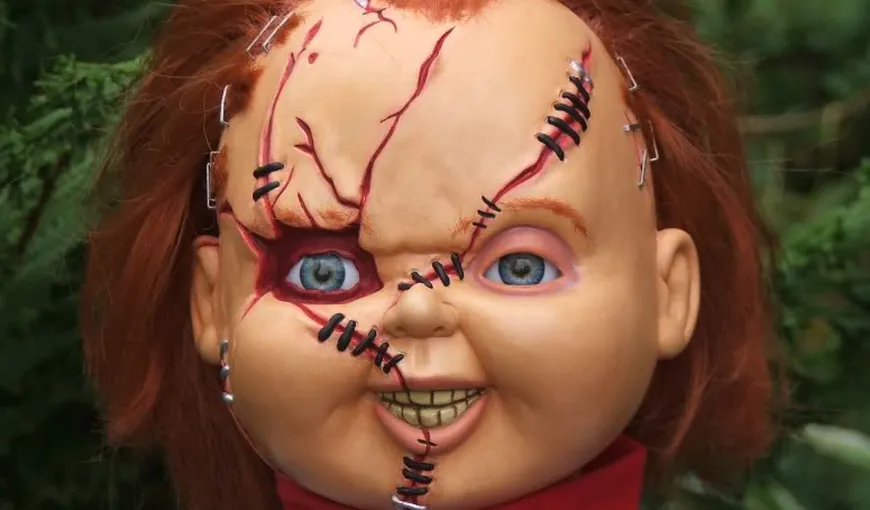 Chucky A ÎNVIAT! Păpuşa UCIGAŞĂ TERORIZEAZĂ Brazilia VIDEO