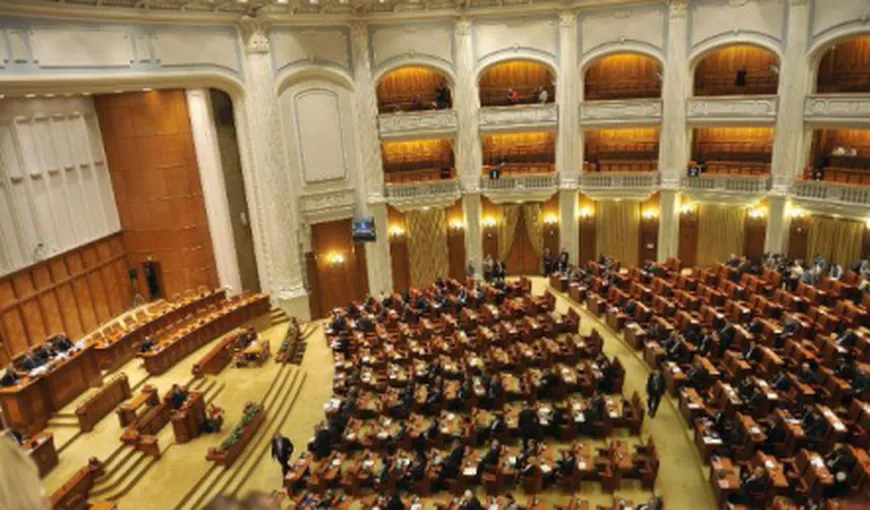 Un deputat PSD a depus peste trei sferturi din totalul de 2004 amendamente la proiectul descentralizării