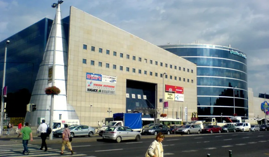 Mallurile şi staţiile de benzină ungureşti NU vor mai vinde TUTUN începând din iunie 2014