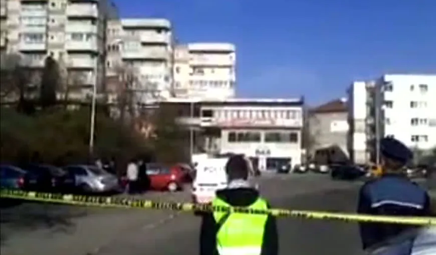 Bărbat înarmat cu grenade, în mijlocului oraşului Bacău