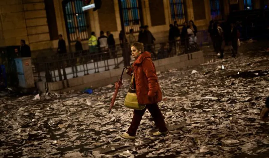 Madridul, ÎNGROPAT ÎN GUNOAIE. Opt zile de proteste ale angajaţilor de la salubrizare FOTO