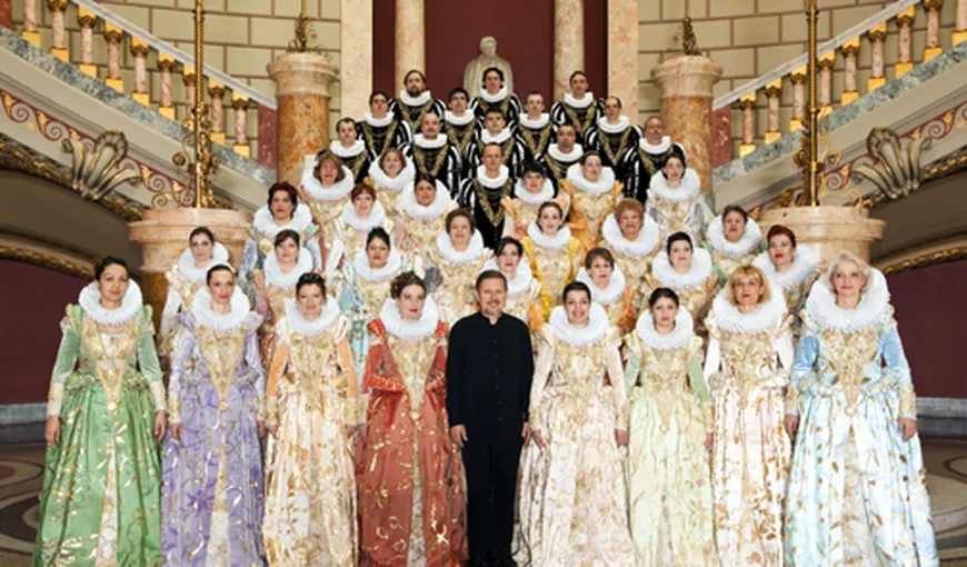 Preşedintele Traian Băsescu a decorat Corul „Madrigal” şi membri ai acestuia