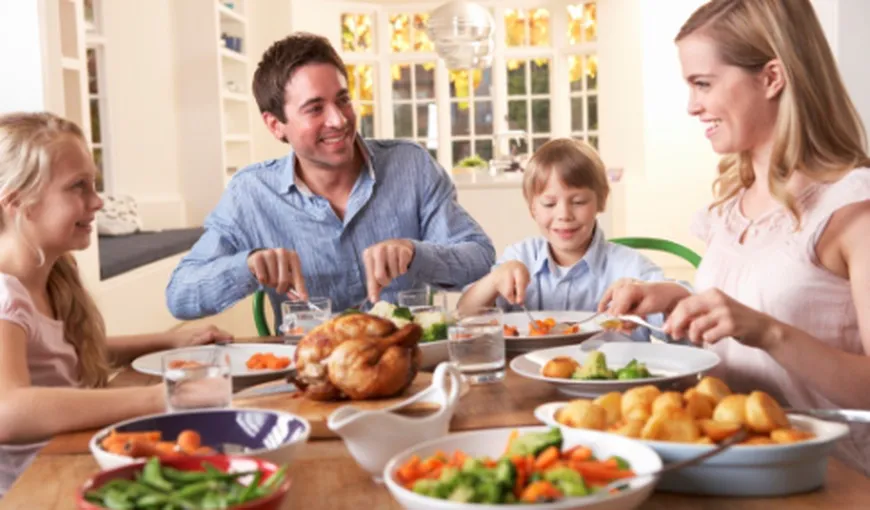 Oamenii trebuie să mănânce în tihnă, în familie, alături de copii
