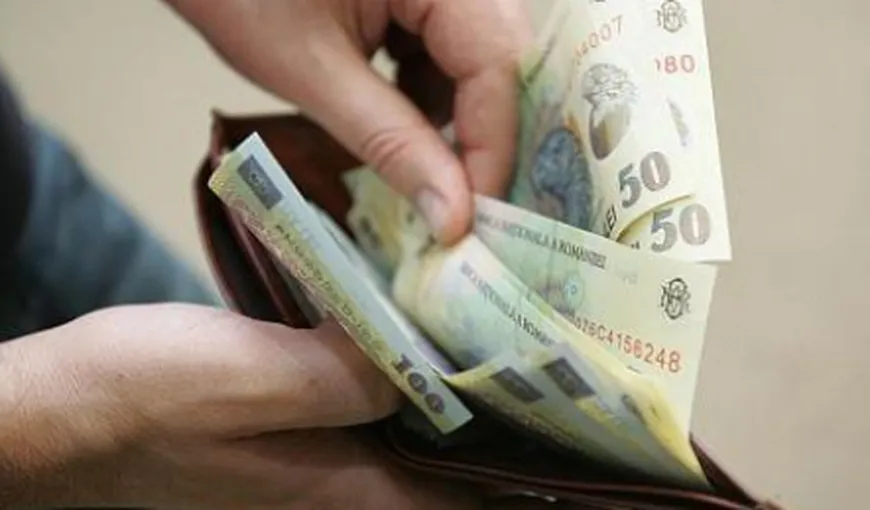 O treime dintre bugetari vor beneficia de majorari salariale in 2014