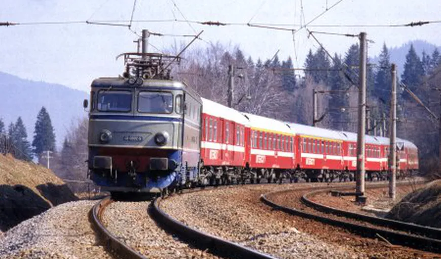 Proiectil pe calea ferată, în Prahova. Un tren de călători a fost oprit