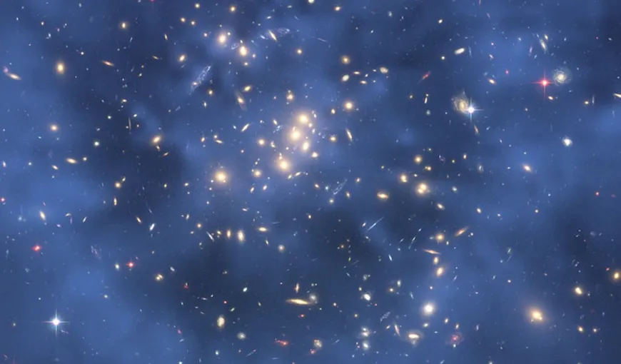 Misterioasa materie întunecată ar putea fi formată din mini-găuri negre