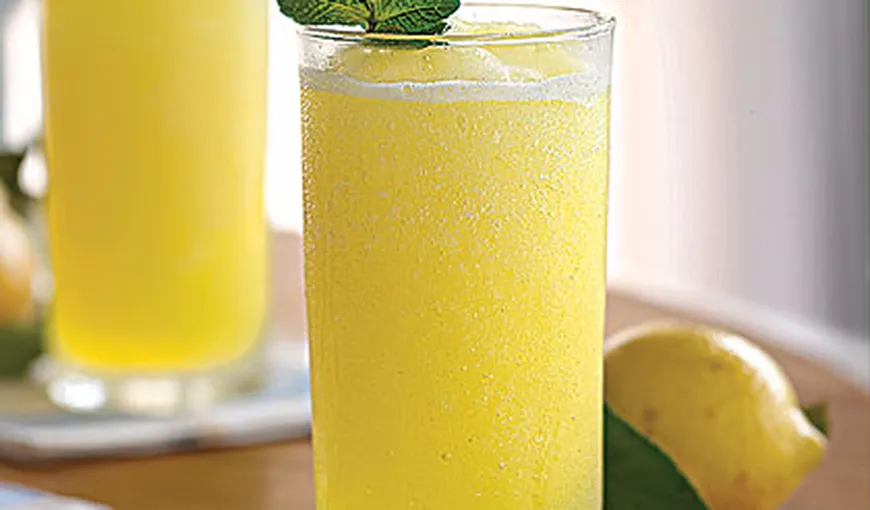 Cum se prepară limonada care ţine foamea departe
