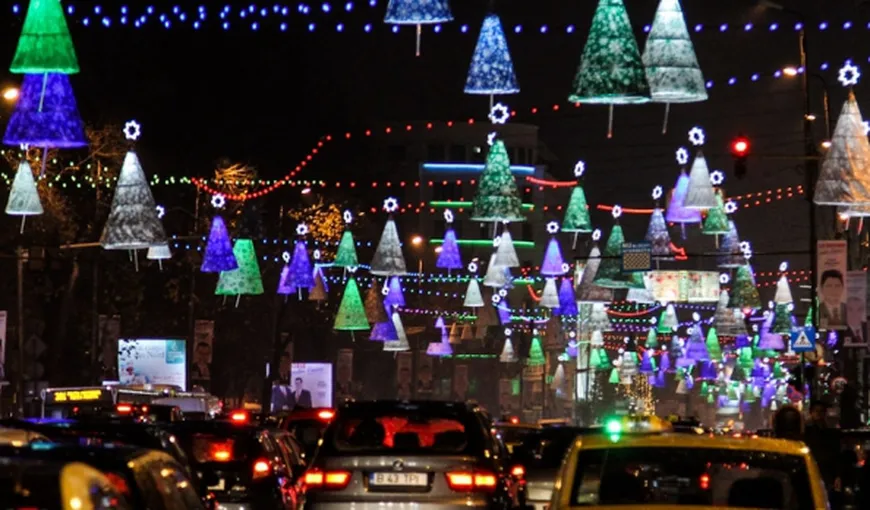 Se aprind luminiţele de sărbători în Capitală. Vezi şi unde se organizează târgurile de Crăciun